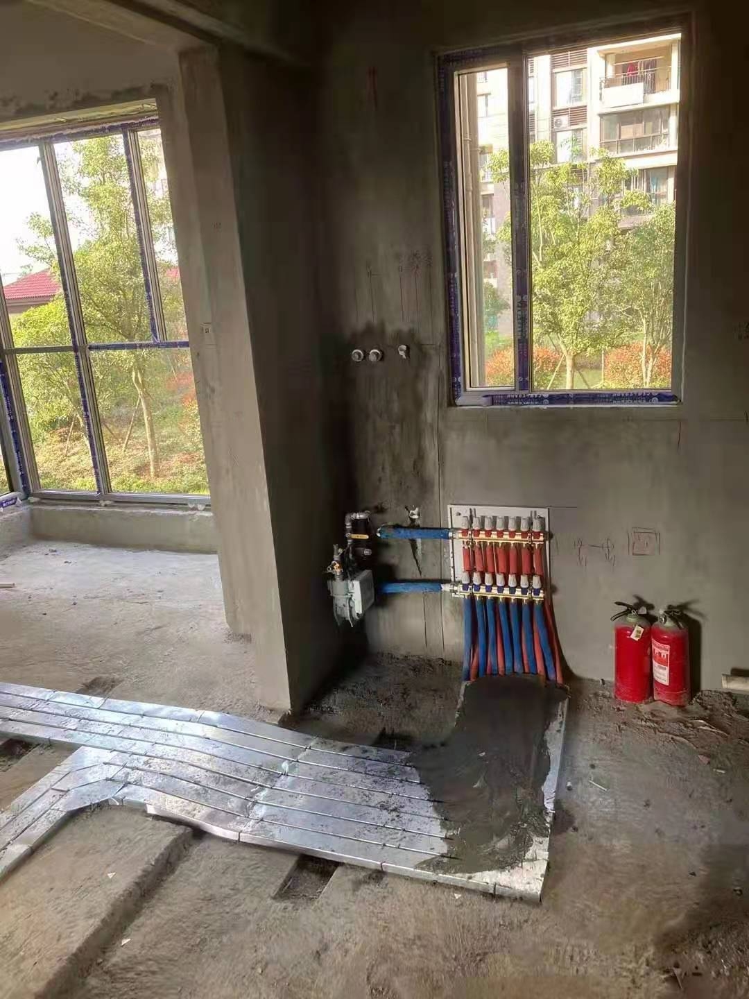 地暖分水器能装置在卫生间吗